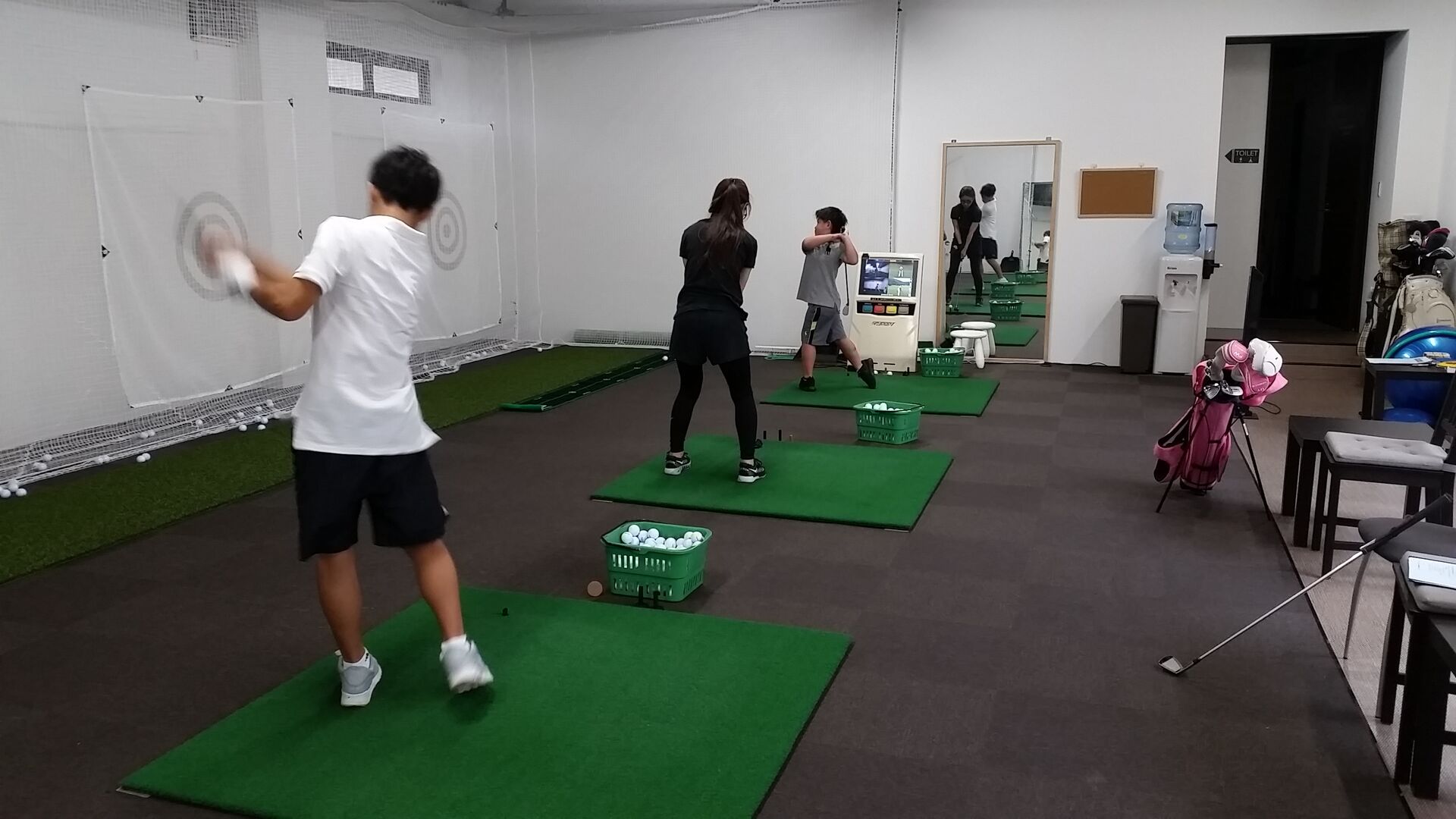 福岡市で子供のゴルフレッスンならゴルフールにおまかせください！